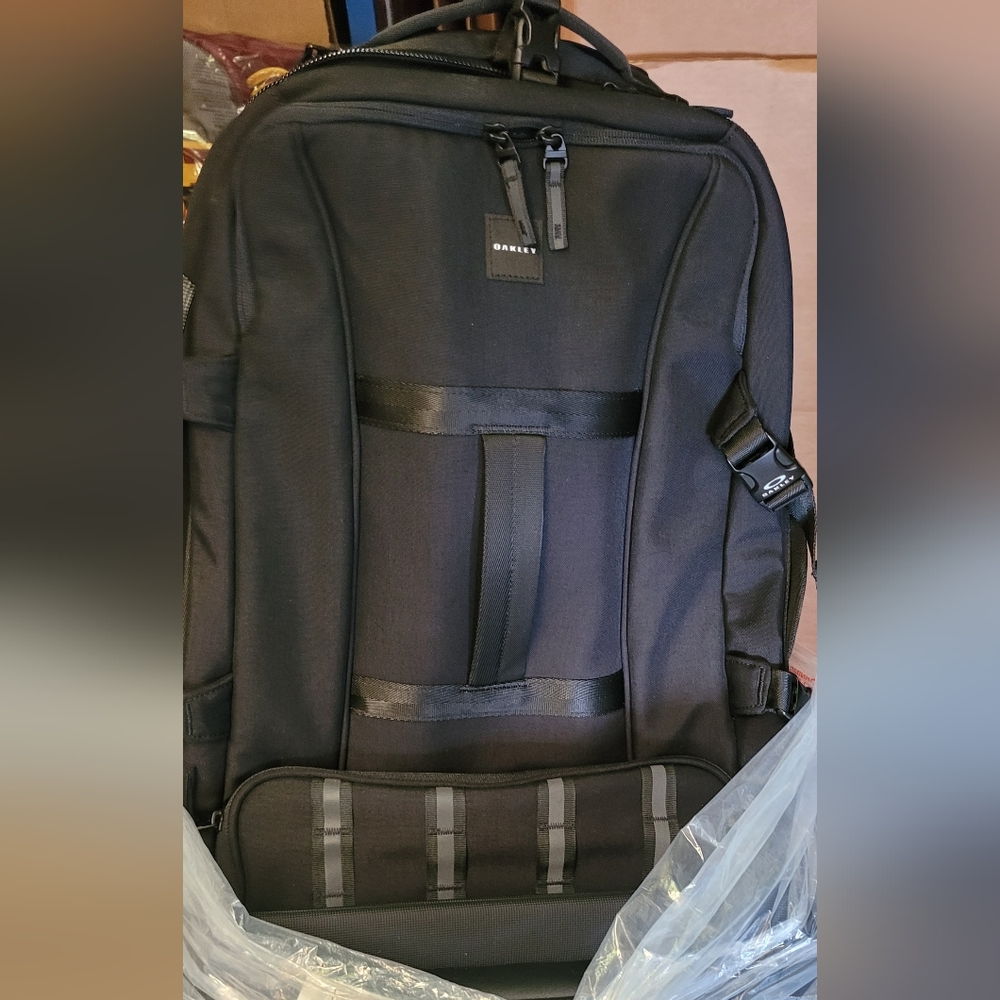 Brand new Oakley Utility Trolley